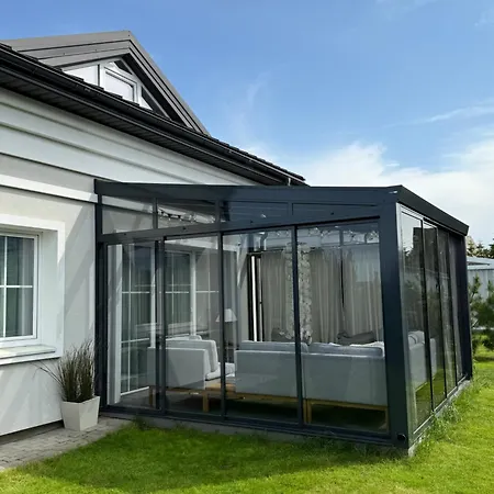 Kunigiskiu Whitehouse Apartamento