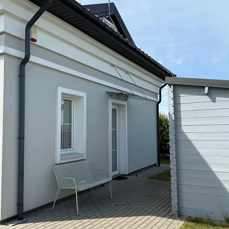 Kunigiskiu Whitehouse *