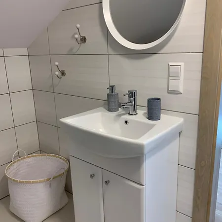 Kunigiskiu Whitehouse *