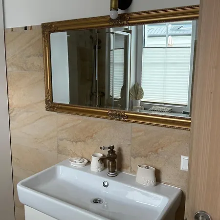 Kunigiskiu Whitehouse