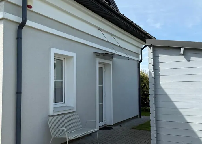 Kunigiskiu Whitehouse *