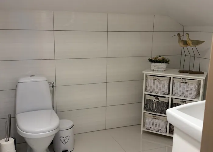 Kunigiskiu Whitehouse *