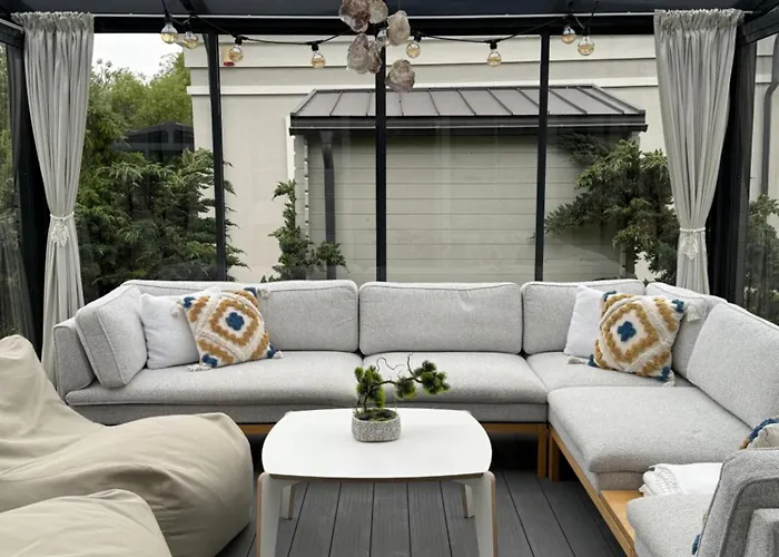 Kunigiskiu Whitehouse Apartmán *